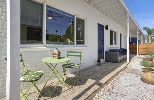 Clearwater House | Waterfront bungalow with awesome view