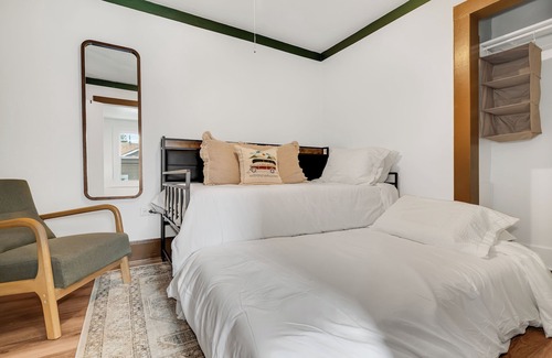 Wilmington Apartment | Waterfront condo and Whiteface Mountain Views