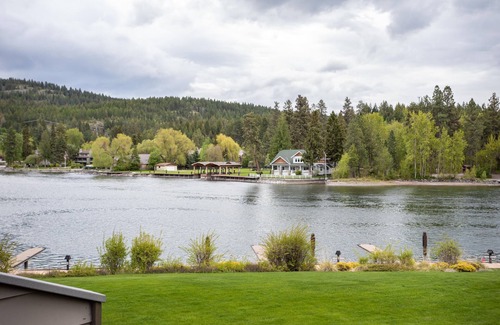 Bigfork Condo | Waterfront condo w/A/C & access to Flathead Lake | Marina Cay Bigfork Waterfront Condo