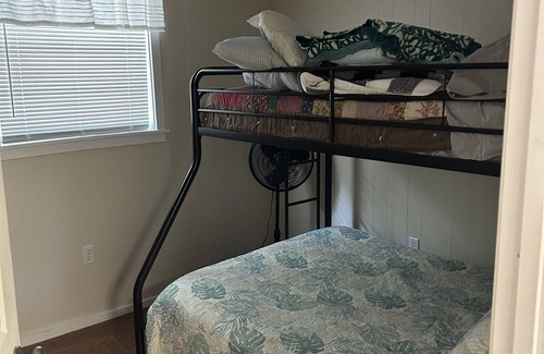 Inverness Cottage | Waterfront cottage on a quiet dead end street. Tranquil and pet friendly.