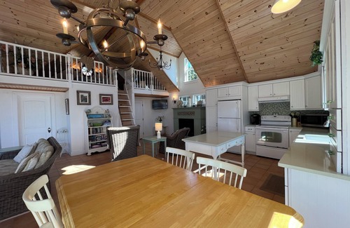 Bailey Island Cottage | Waterfront cottage situated at the mouth of Mackerel Cove. Amazing sunset views!