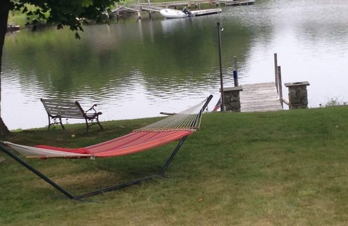 Charlestown House | Waterfront Cottage With Beautiful Views! Bring Your Kayak!