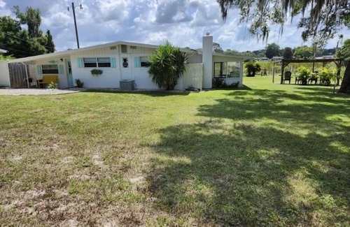 Inverness Cottage | Waterfront Cottage with Private Boat Dock Close to Historic Downtown