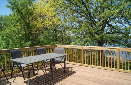 Maple Grove House | Waterfront Eagle Lake Home w/Yard & Deck
