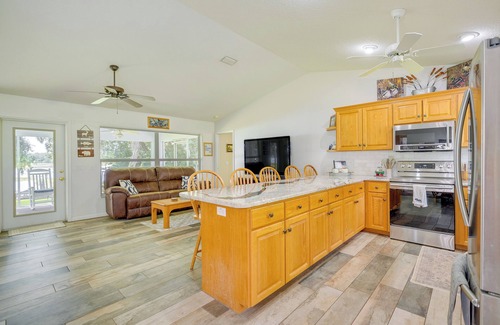 Floral City House | Waterfront Floral City Home: On Bradley Lake!