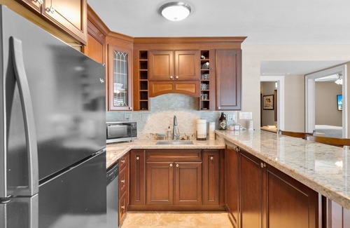 Venetian Shores House | Waterfront Getaway in Venetian Shores – Pool, Hot Tub, Tiki Hut & More