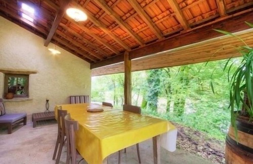 Buffon Cottage | Waterfront gite - La Petite Forge 4P
