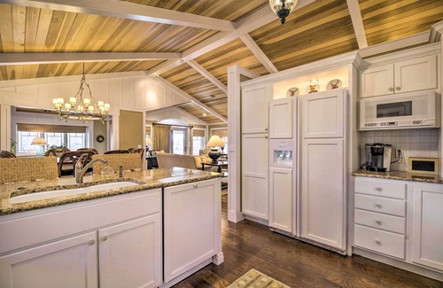 La Follette House | Waterfront Home on Norris Lake w/Boat Slip!