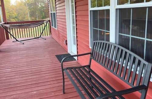 Clarkson House | Waterfront Home on Nolin Lake Near Mammoth Cave - Dogs OK!