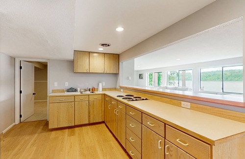 Vashon Island House | Waterfront home with hot tub, deck pool table and firepit