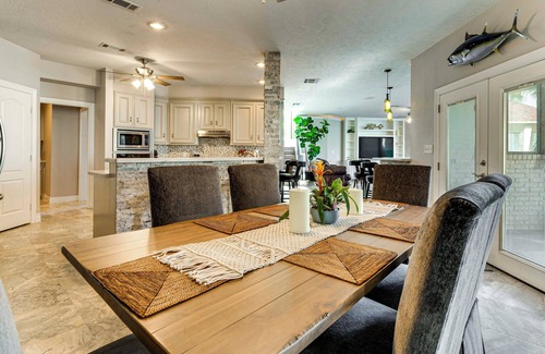 Walden on Lake Conroe House | Waterfront Lake Conroe Home w/Pool Access!