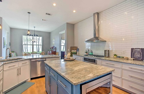 Quinlan House | Waterfront Lake Tawakoni Home w/Fire Pit!