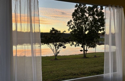 Buena Ventura Lakes House | Waterfront listing close to MCO, USTA, Disney, Universal, and Sea World!