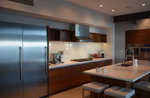Gibsons House | Waterfront Mid Century Modern, Brand New 4300 sq. ft. Getaway. Perfect Location