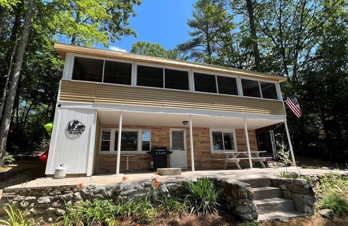 Naples Cottage | Waterfront on Sebago Lake