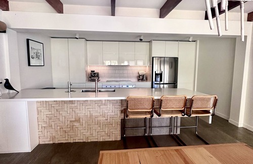 Palm Beach Villa | Waterfront @ Palm Beach pool with slide a tinny canoe & Kayak prime position.