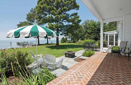 Royal Oak House | Waterfront Paradise | Pool, Views & Serenity