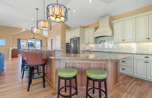 Manteo House | Waterfront,Pool,Game Room,Beach,DeepWaterAccess