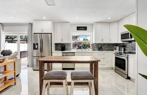 Coral Ridge Isles House | Waterfront*Pool*Pet Friendly*Mins 2 Beach!