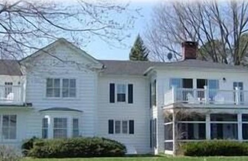 St. Michaels House | Waterfront Property, kayaks, private dock, near town