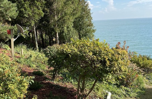 Colchester House | Waterfront serenity