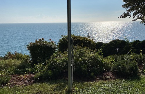 Colchester House | Waterfront serenity