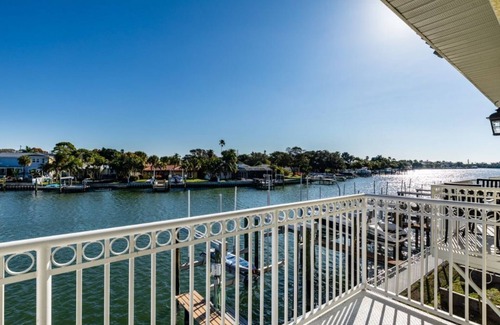 Belle Vista Condo | WATERFRONT & STEPS TO THE BEACH ~ Just REDUCED for October!