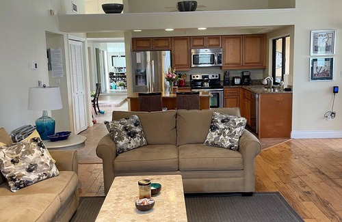 Marco Island House | Waterfront w/quick direct access to Gulf/15-20 min walk to Tigertail & Esplanade