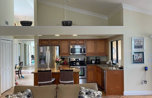 Marco Island House | Waterfront w/quick direct access to Gulf/15-20 min walk to Tigertail & Esplanade