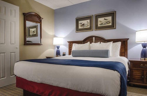 The Point Hotel | Waterfront! Wyndham Inn on Long Wharf Resort
