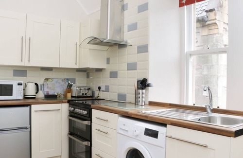 Perth Apartment | WATERGATE, family friendly, with a garden in Perth