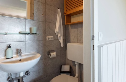 Rettin Apartment | Waterkant - charming 2-room apartment on the first floor with terrace