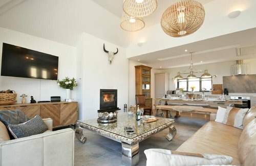 Beadnell Cottage | WATERS EDGE BEADNELL (HARBOUR ROAD), pet friendly in Beadnell