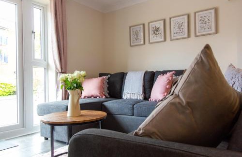 Chester Apartment | Waters Edge