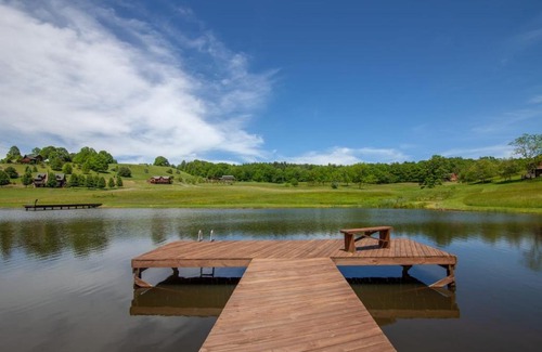 Jefferson House | Waters Edge Retreat