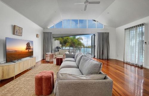 Nelly Bay House | Waters Edge Townhouse 4