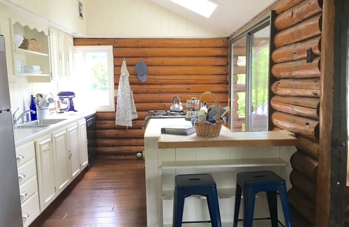 Town of Putnam House | Watersedge Retreat Of Northern Lake George