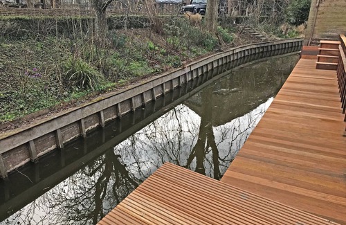 Opperdoes House | Waterside House # Opperdoes