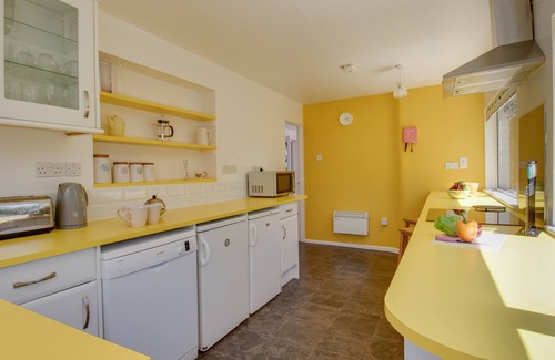 Osmington Mills Cottage | WATERSON, pet friendly, with open fire in Osmington