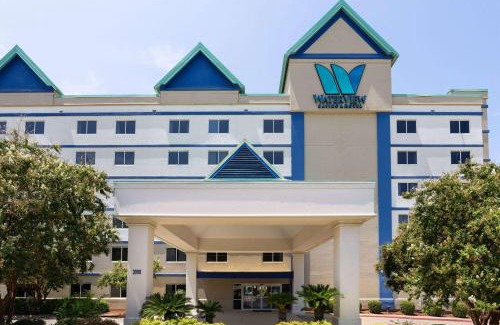 Vicksburg Hotel | WaterView Casino & Hotel, Trademark Collection by Wyndham