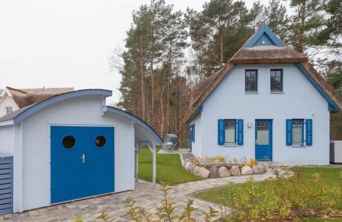 Glowe House | Wave Rider Comfortable holiday residence
