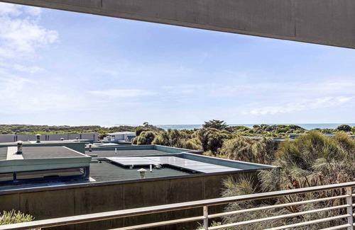 Anglesea House | Waves and Wander Summ