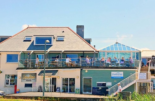 Polzeath Cottage | Waves End - Luxury beach cottage only 100 meters from the beach