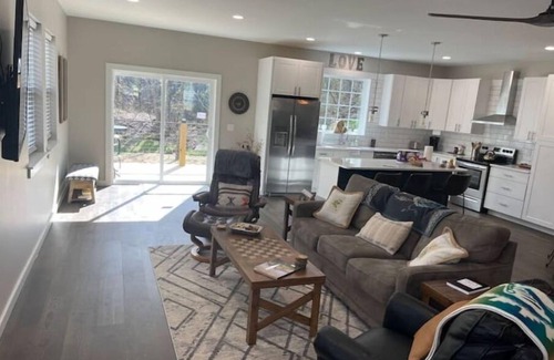 Waynesville House | Waynesville Chalet!Downtown! Hot tub! Fenced in private backyard! Walk downtown