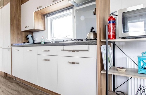 Sint Maarten Ski Chalet | We would like to invite you to visit us in Sint Maarten for a wonderful beach holiday by the sea. After a day at the beach or a nice walk through the dunes, it is wonderful to come home to this 4-person chalet.