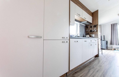 Sint Maarten Ski Chalet | We would like to invite you to visit us in Sint Maarten for a wonderful beach holiday by the sea. After a day at the beach or a nice walk through the dunes, it is wonderful to come home to this 4-person chalet.
