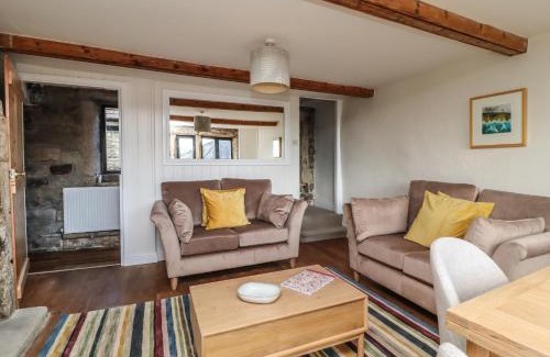 Heptonstall House | Weaver's View