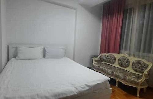 Chugureti Apartment | Wedding House Building Apartment