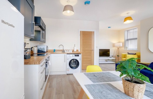Wednesbury Apartment | Wednesbury, 2 Bedroom Apt. 202 with Parking