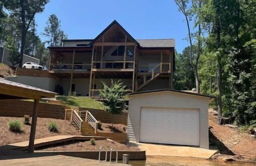 Wedowee House | Wedowee Lakefront Home w/Optional Boat Rental